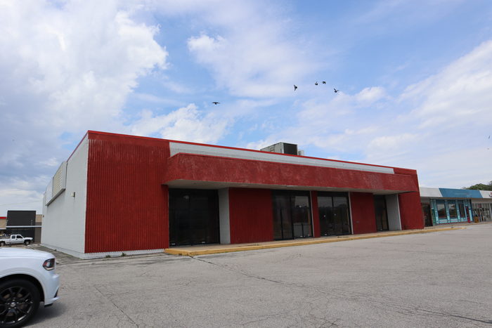 Plaza 1 & 2 Theatre - June 10 2022 Photo (newer photo)